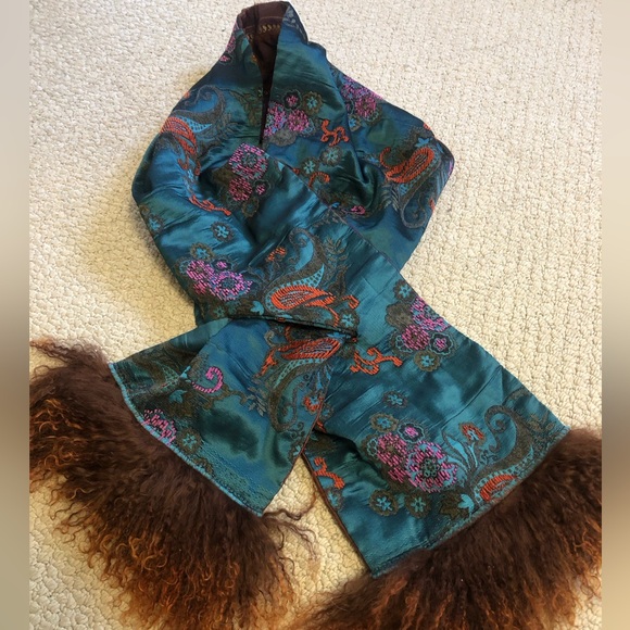 Shaw/scarf - Picture 1 of 4